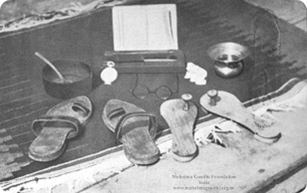 Picture of Gandhi's accumulated lifetime possessions